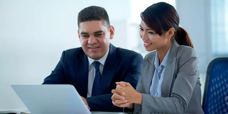 Why Partner with the Best TN Visa Consultants for Canadian Applicants for Lithuania?